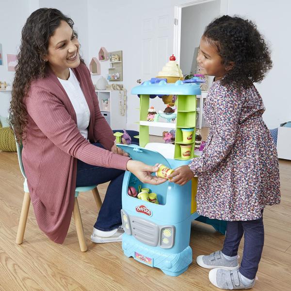 PLAYDOH KITCHEN CREATIONS IL SUPER CAMIONCINO DEI GELATI PLAYSET 95 CM CON SUONI E ACCESSORI