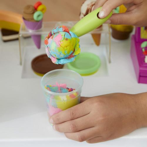 PLAYDOH KITCHEN CREATIONS IL SUPER CAMIONCINO DEI GELATI PLAYSET 95 CM CON SUONI E ACCESSORI