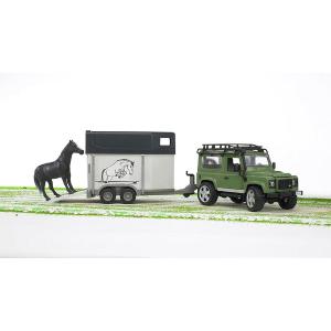 BRUDER LAND ROVER DEFENDER STATION WAGON CON RIMORCHIO TRASPORTO CAVALLI CON 1 CAVALLO