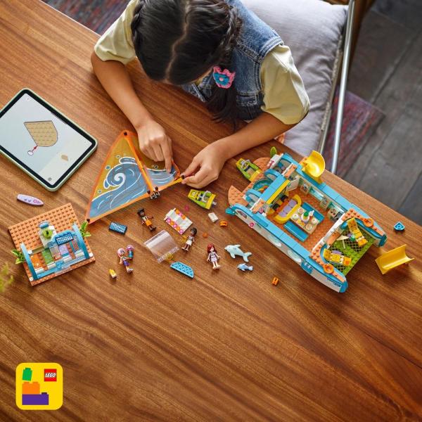 LEGO FRIENDS - AVVENTURA SUL CATAMARANO
