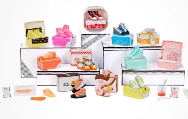 MGA'S MINIVERSE - MAKE IT MINI SNEAKERS IN PDQ