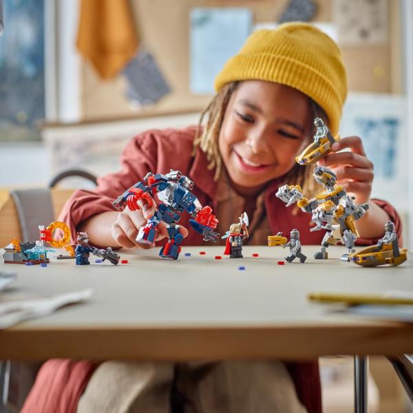 LEGO MARVEL - AVENGERS: ENDGAME THOR CONTRO CHITAURI