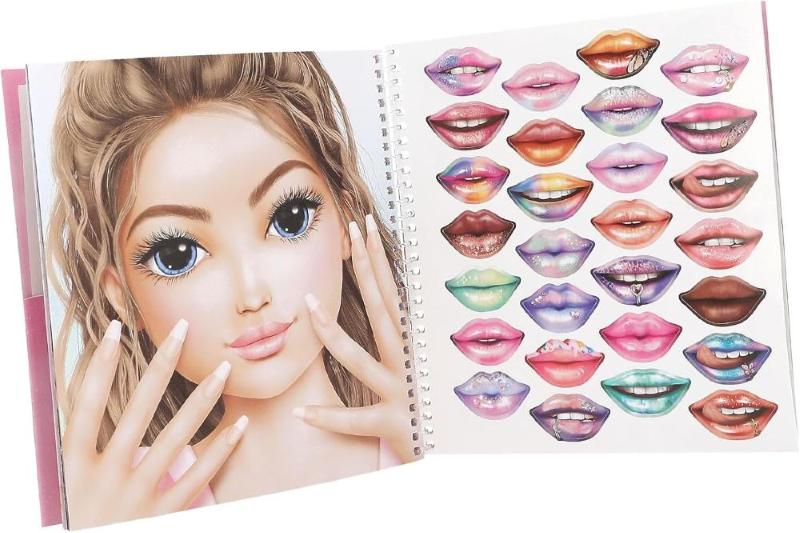 TOPMODEL - AGENDA CON ADESIVI MODELLE DRESS ME UP