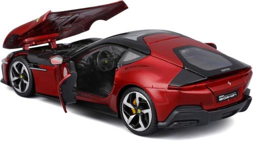 AUTO FERRARI 12 CILINDRI R&P IN SCALA 1:24