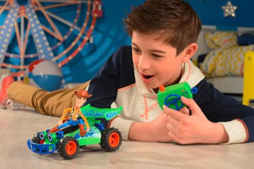 AUTO RADIOCOMANDATA TOY STORY BUGGY CON WOODY IN SCALA 1:24