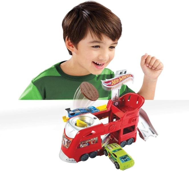HOT WHEELS FOLD OUT PLAYSET DINE & DASH