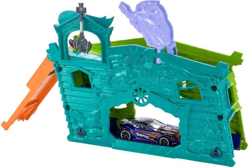 HOT WHEELS FOLD OUT PLAYSET GHOST GARAGE