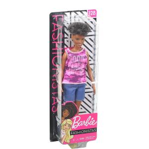 BARBIE FASHIONISTAS - BAMBOLA AFROAMERICANA CON CANOTTA MIMETICA, PANTALONCINI E ACCESSORI